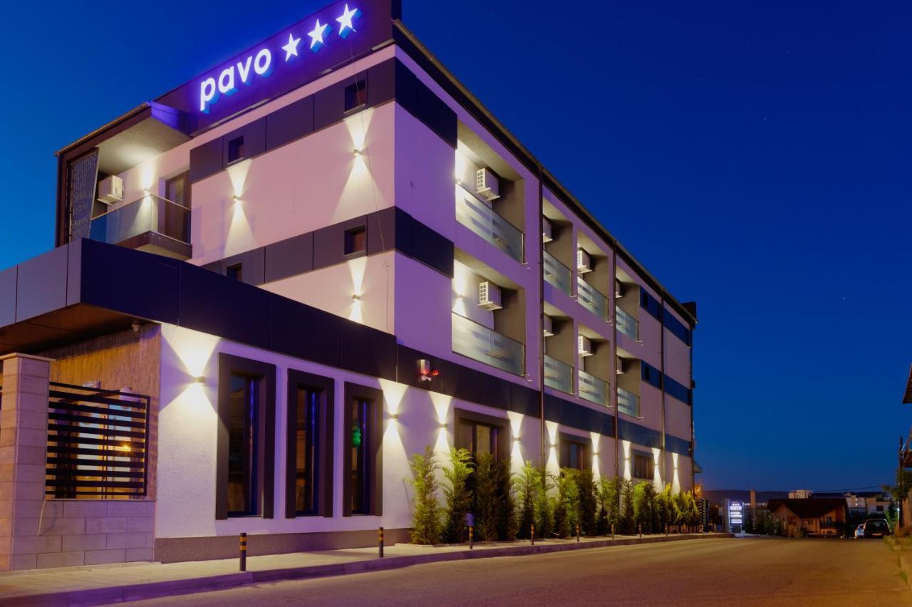 Pensiune Pavo Piteşti Exterior foto